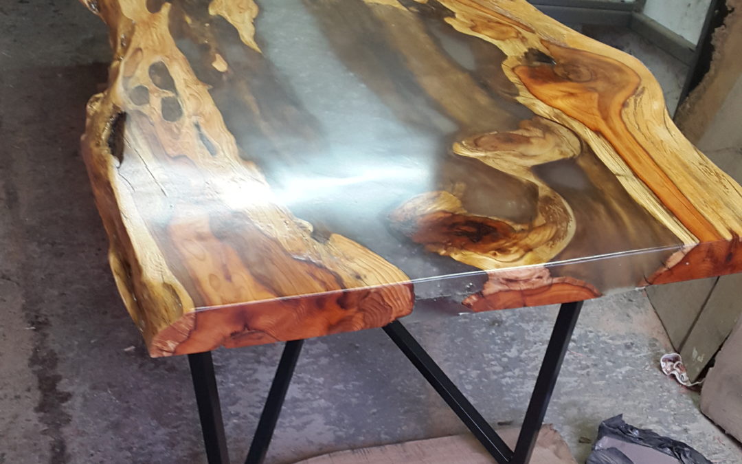 Resin river tree wood dining tables