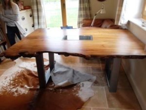 natural wood dinner table